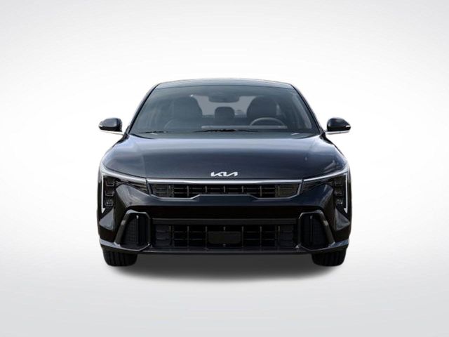 2025 Kia K4 GT-Line photo 2