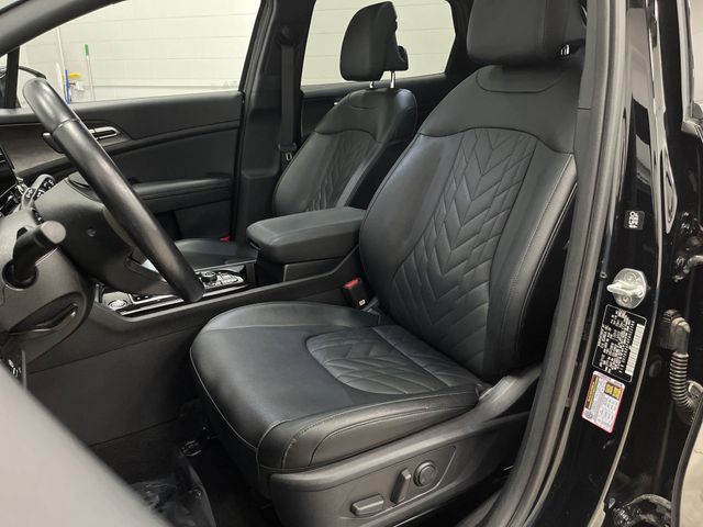 2023 Kia Sportage X-Line photo 3