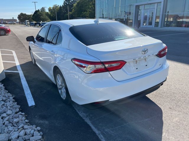 2020 Toyota Camry LE photo 3