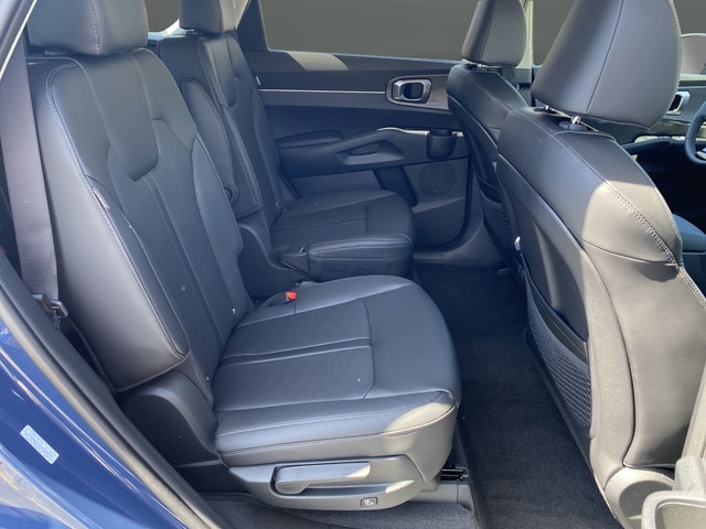 2025 Kia Sorento X-Line EX - Photo 38