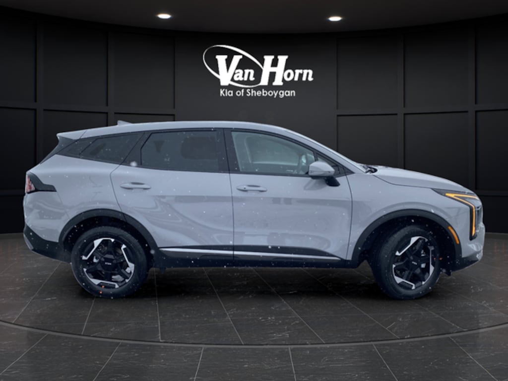 New 2026 Kia Sportage Hybrid S SUV