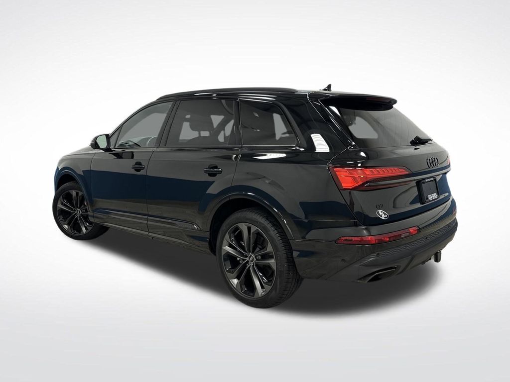 2025 Audi Q7 55 Premium photo 3