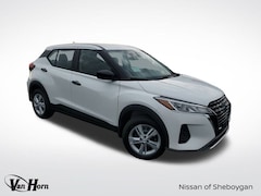 2025 Nissan Kicks Play S SUV