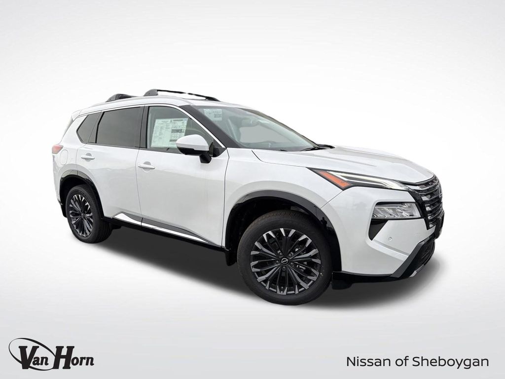 2026 Nissan Rogue Platinum's photo