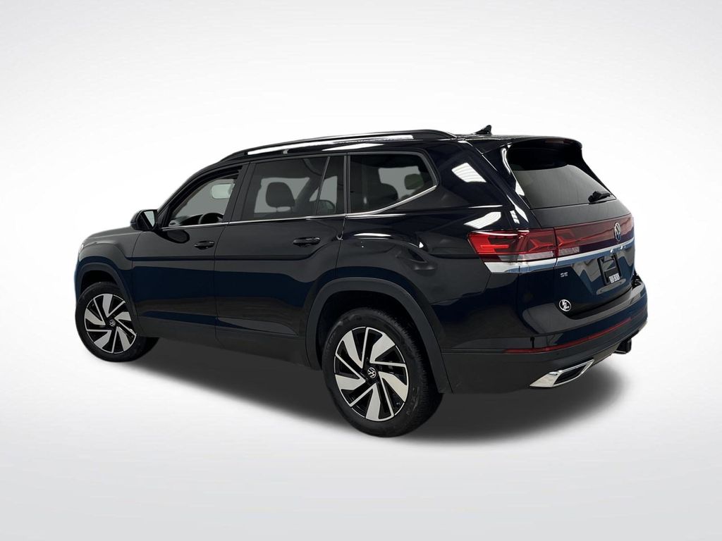 2025 Volkswagen Atlas SE Technology photo 3