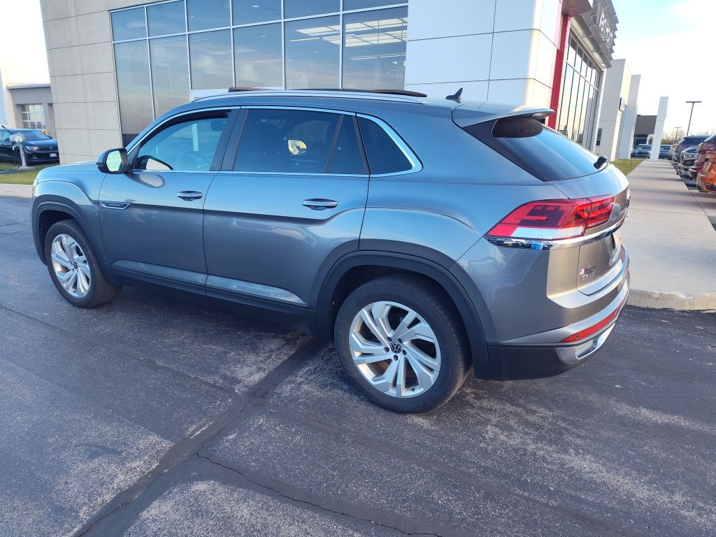 2021 Volkswagen Atlas Cross Sport SEL photo 4