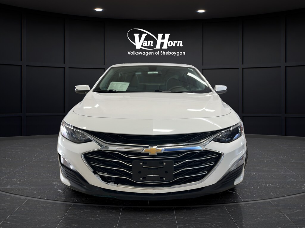 Used 2021 Chevrolet Malibu 1LT with VIN 1G1ZD5ST9MF030948 for sale in Sheboygan, WI