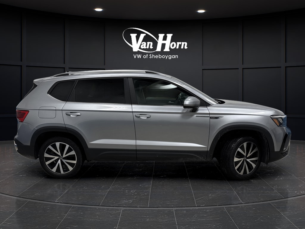 Used 2022 Volkswagen Taos 1.5T SE 4MOTION SUV