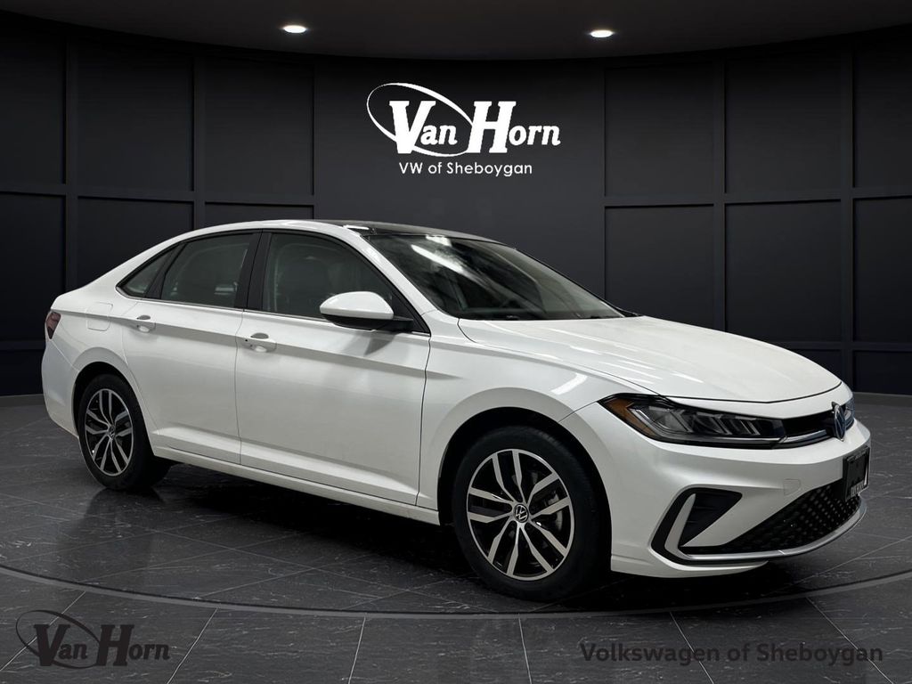 2025 Volkswagen Jetta SE's photo