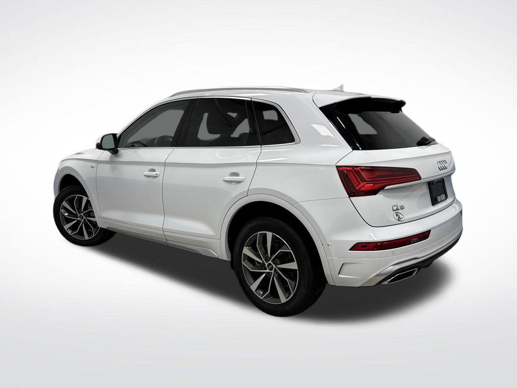 2023 Audi Q5 45 S line Premium photo 2