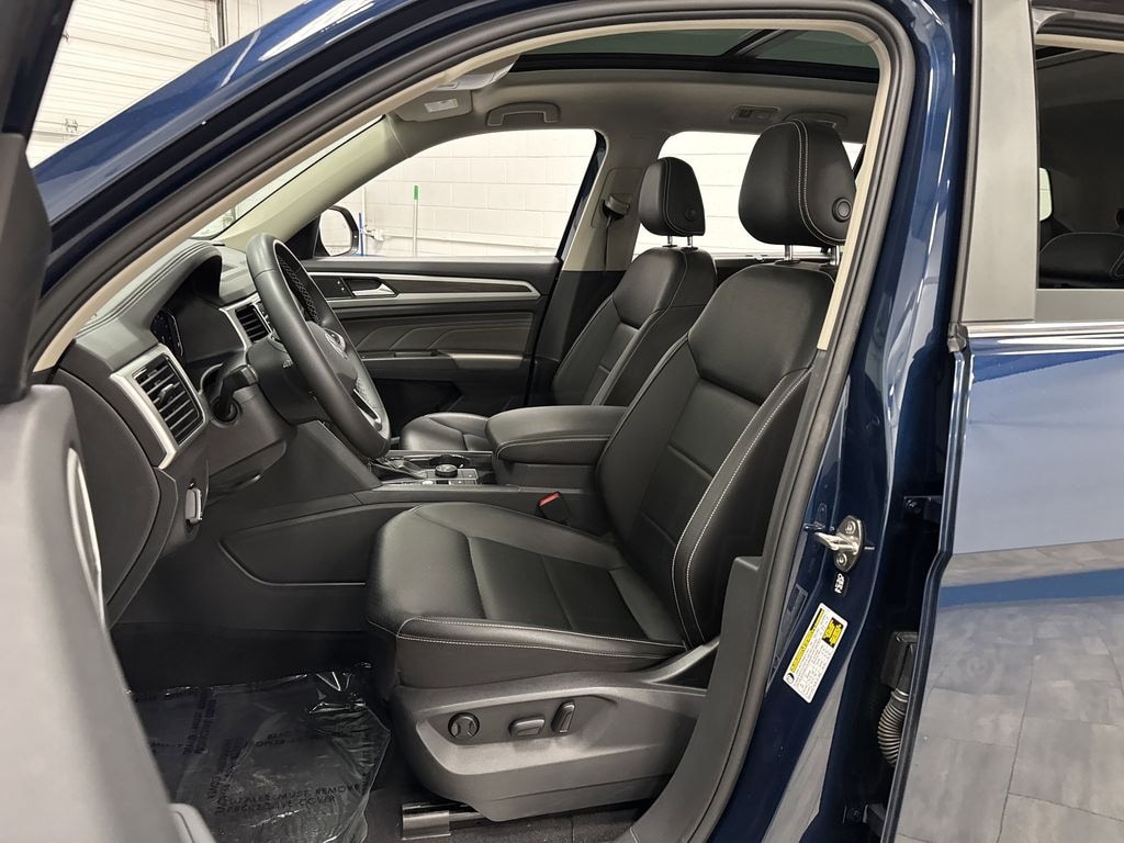 Used 2023 Volkswagen Atlas 3.6L V6 SE w/Technology SUV