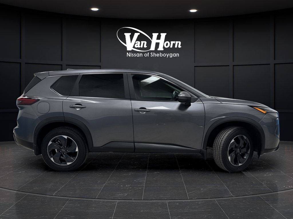 Used 2024 Nissan Rogue SV SUV