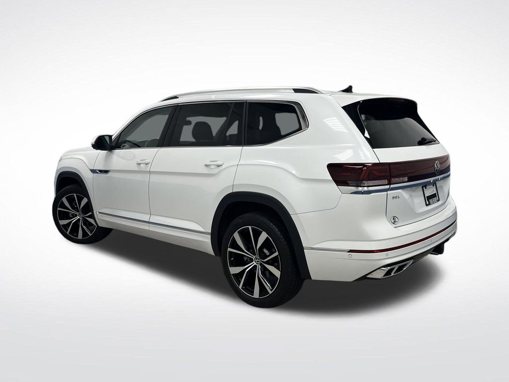 2024 Volkswagen Atlas SEL Premium R-Line photo 3