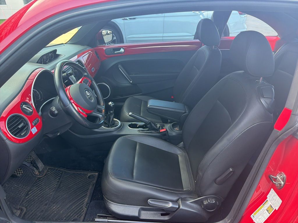 2013 Volkswagen Beetle 2.0L TDI's photo