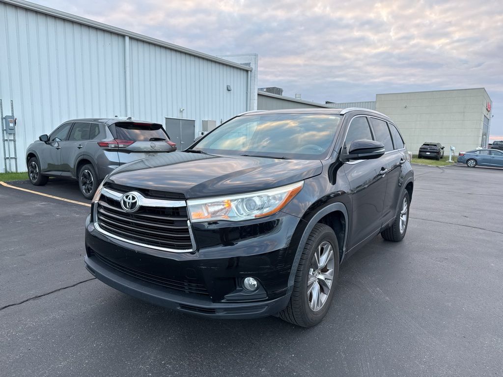 2015 Toyota Highlander Base Hybrid photo 3