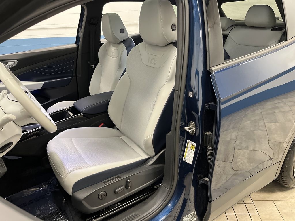 Used 2023 Volkswagen ID.4 Pro S Plus w/SK On Battery w/VW Sound SUV