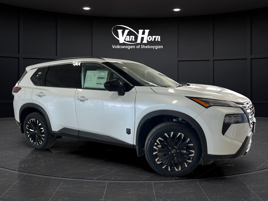 2026 Nissan Rogue Dark Armor AWD's photo