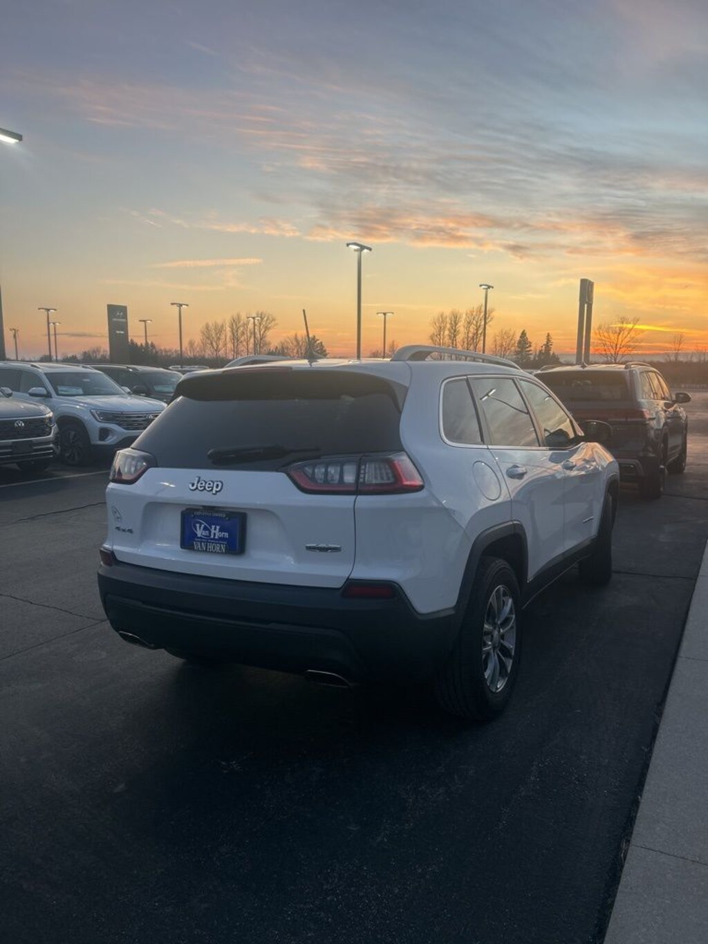 Used 2019 Jeep Cherokee Latitude Plus 4x4 SUV