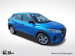 2025 Nissan Kicks Play S SUV