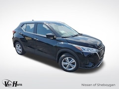2025 Nissan Kicks Play S SUV