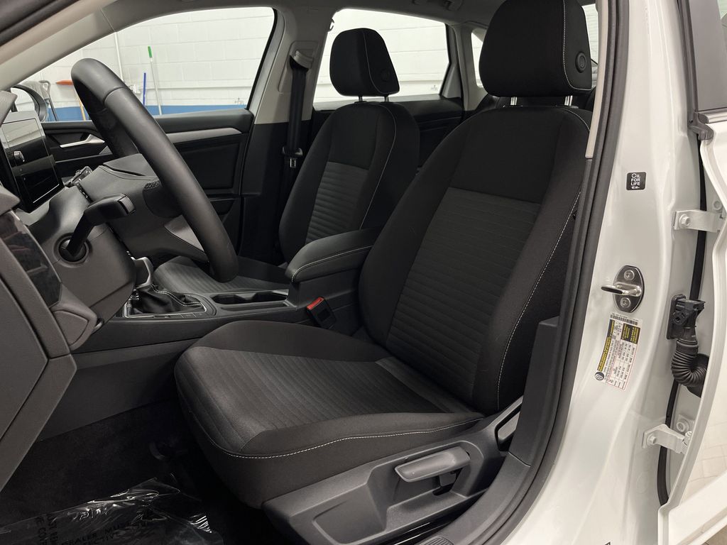 2025 Volkswagen Jetta 1.5T S photo 4