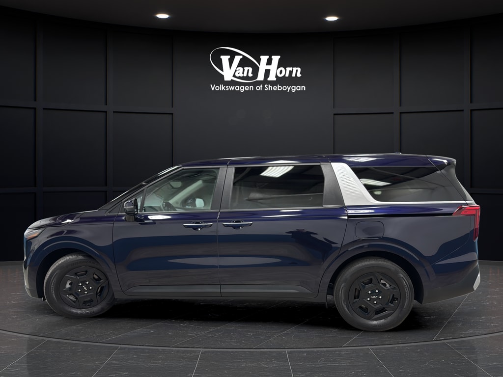 Used 2025 Kia Carnival LXS Minivan/Van