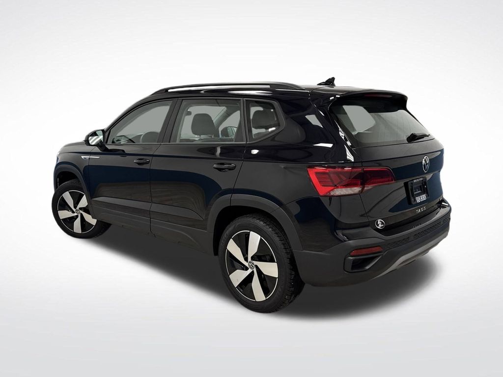 2024 Volkswagen Taos S photo 3