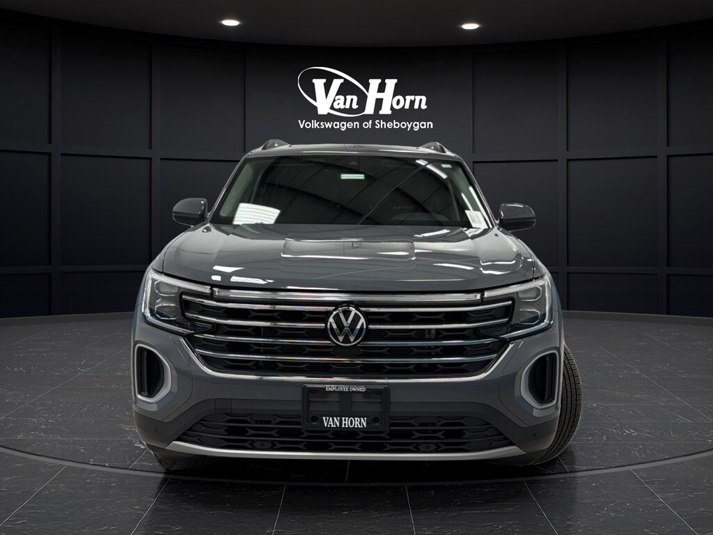 Used 2025 Volkswagen Atlas 2.0T SE w/Technology SUV