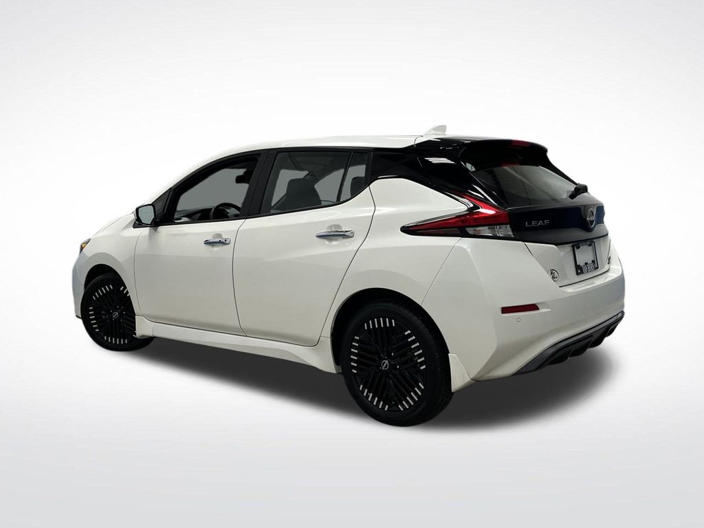 2025 Nissan Leaf SV Plus photo 3