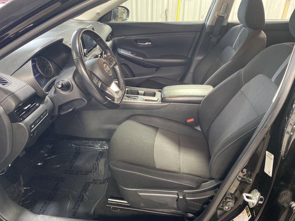 2022 Nissan Sentra SV photo 4