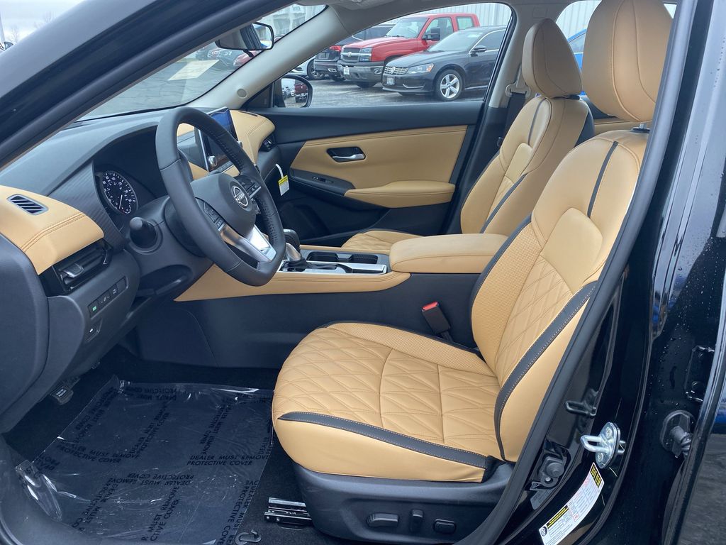 2025 Nissan Sentra SV photo 4