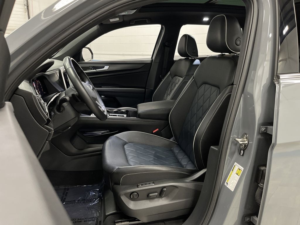 Used 2024 Volkswagen Atlas Cross Sport 2.0T SEL Premium R-Line SUV