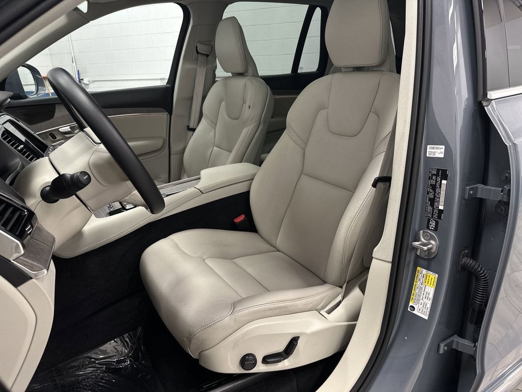Used 2023 Volvo XC90 Recharge Plug-In Hybrid Plus 6-Seater SUV