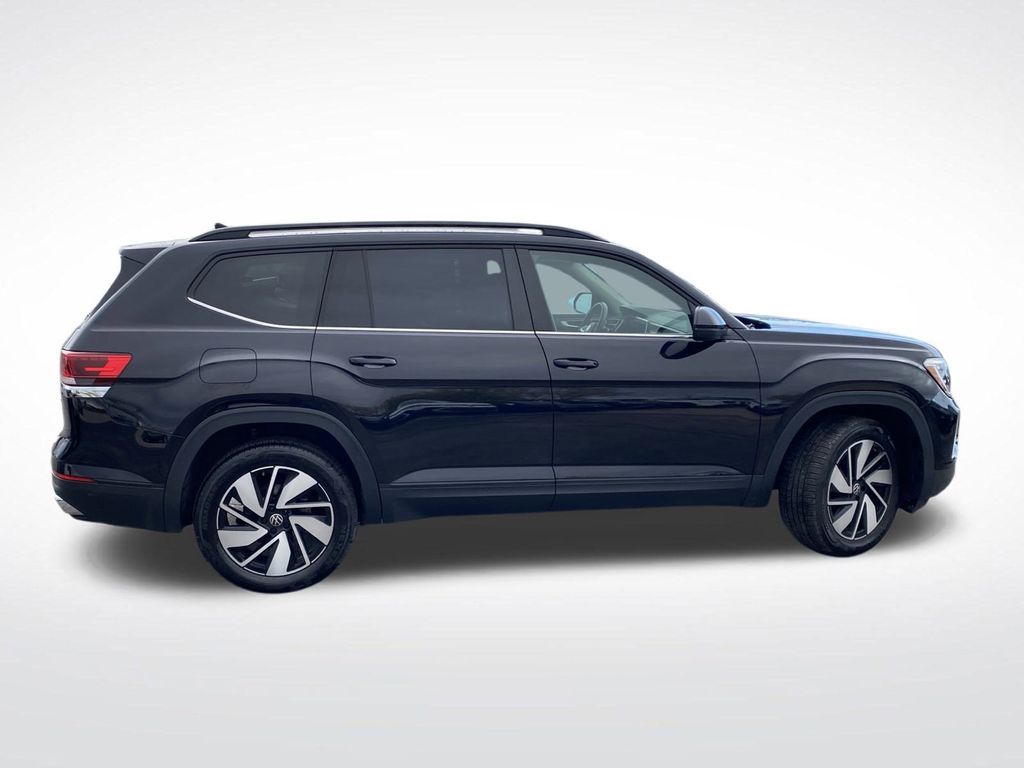 2025 Volkswagen Atlas SE Technology photo 2