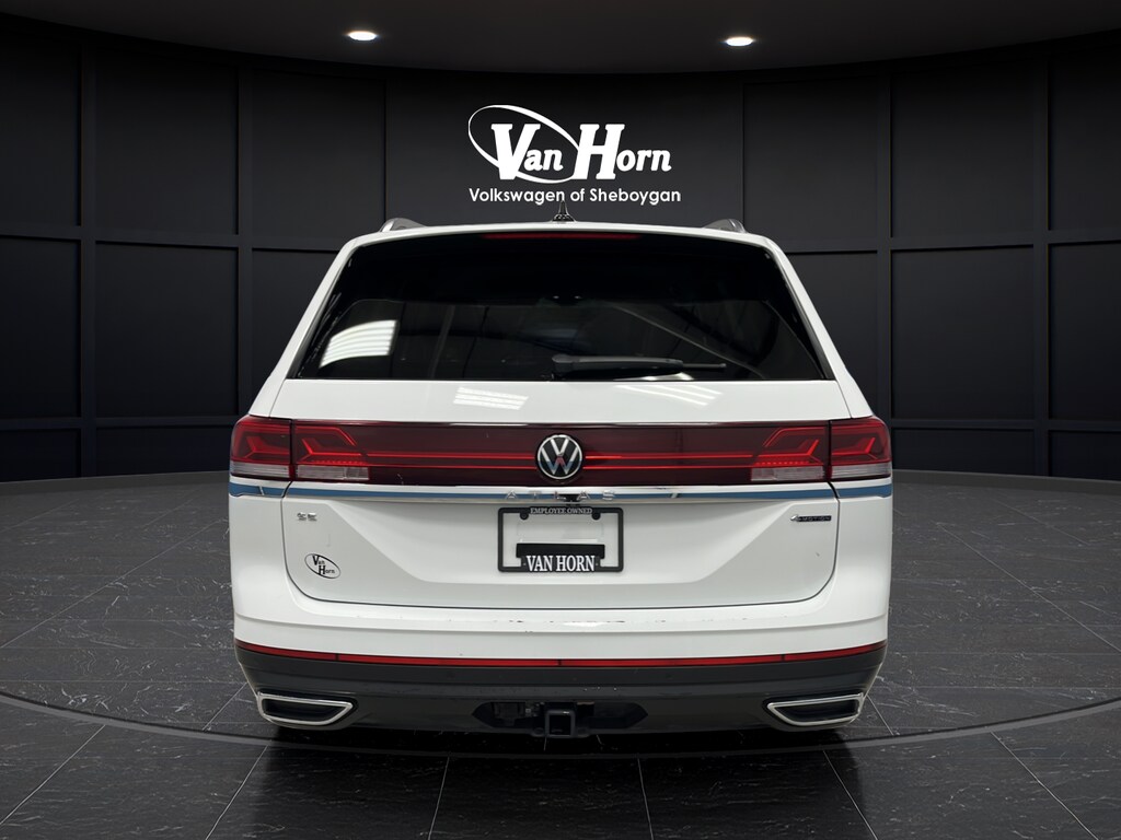 Used 2024 Volkswagen Atlas 2.0T SE w/Technology SUV