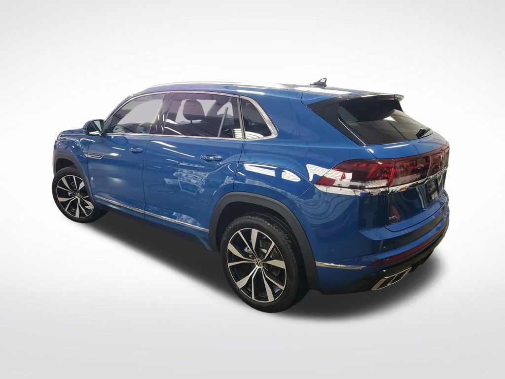 2025 Volkswagen Atlas Cross Sport SEL Premium R-Line photo 3