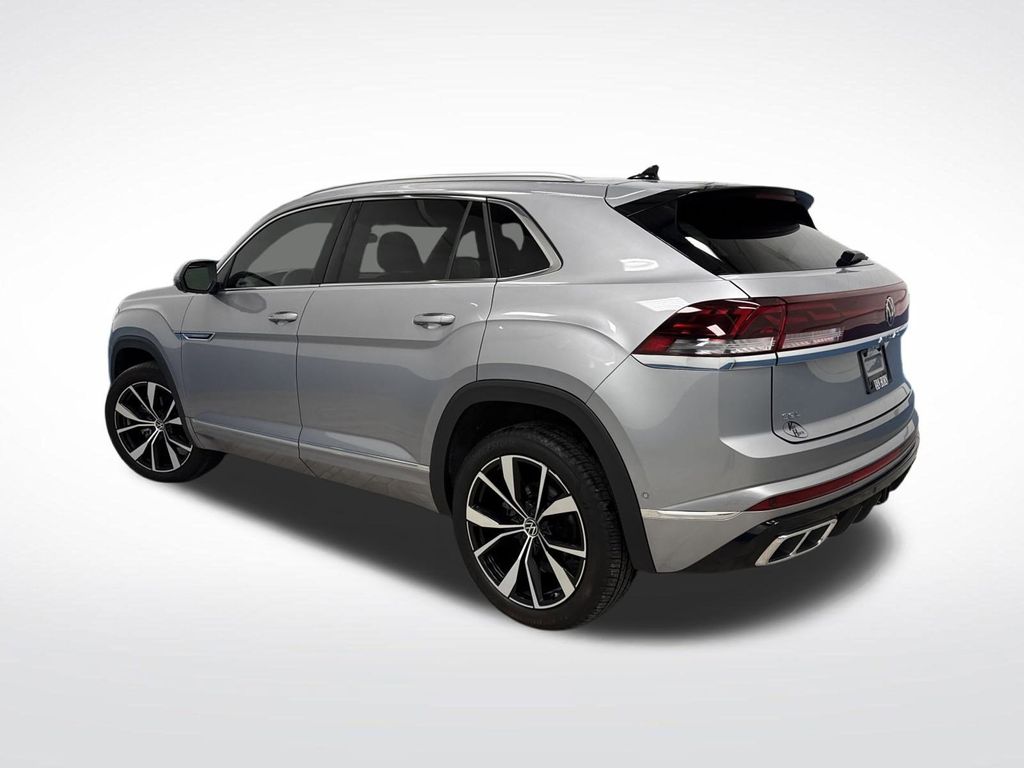 2024 Volkswagen Atlas Cross Sport SEL Premium R-Line photo 3