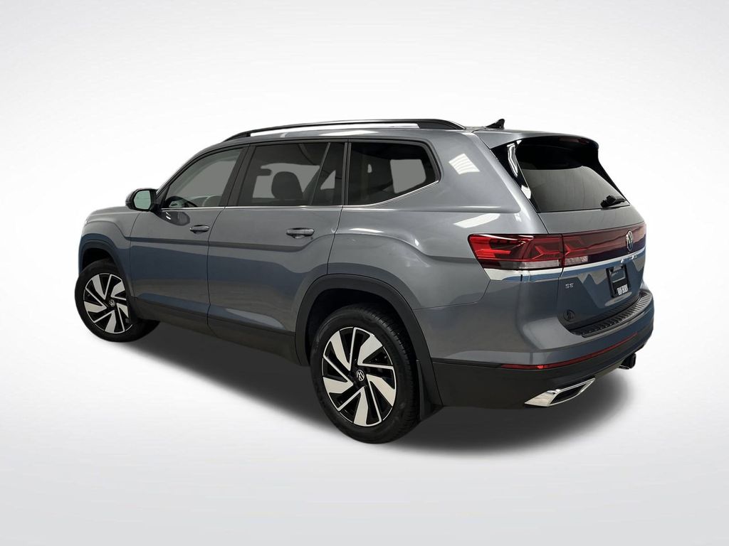 2025 Volkswagen Atlas SE Technology photo 2