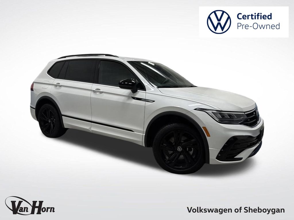 2023 Volkswagen Tiguan SE R-LINE BLACK