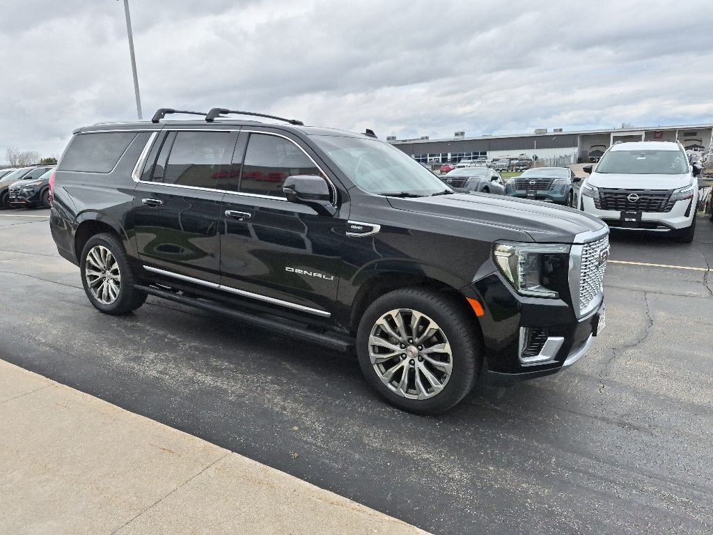 2021 GMC Yukon Denali AWD's photo