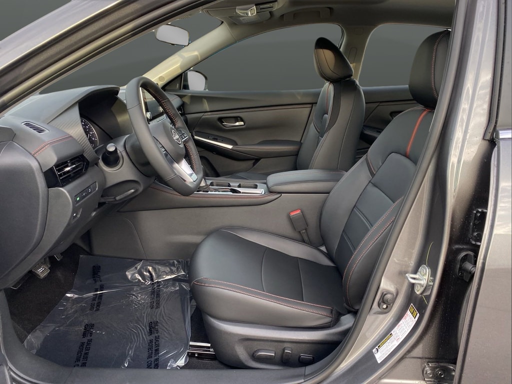 New 2025 Nissan Sentra SR Sedan