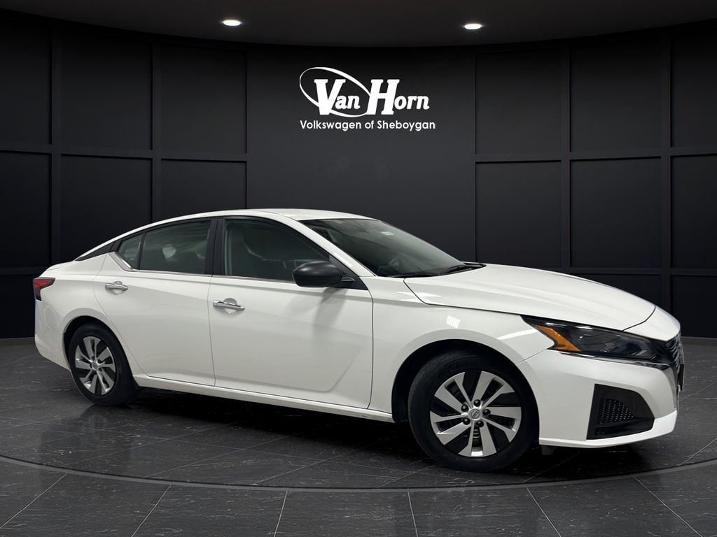 2025 Nissan Altima 2.5 S's photo