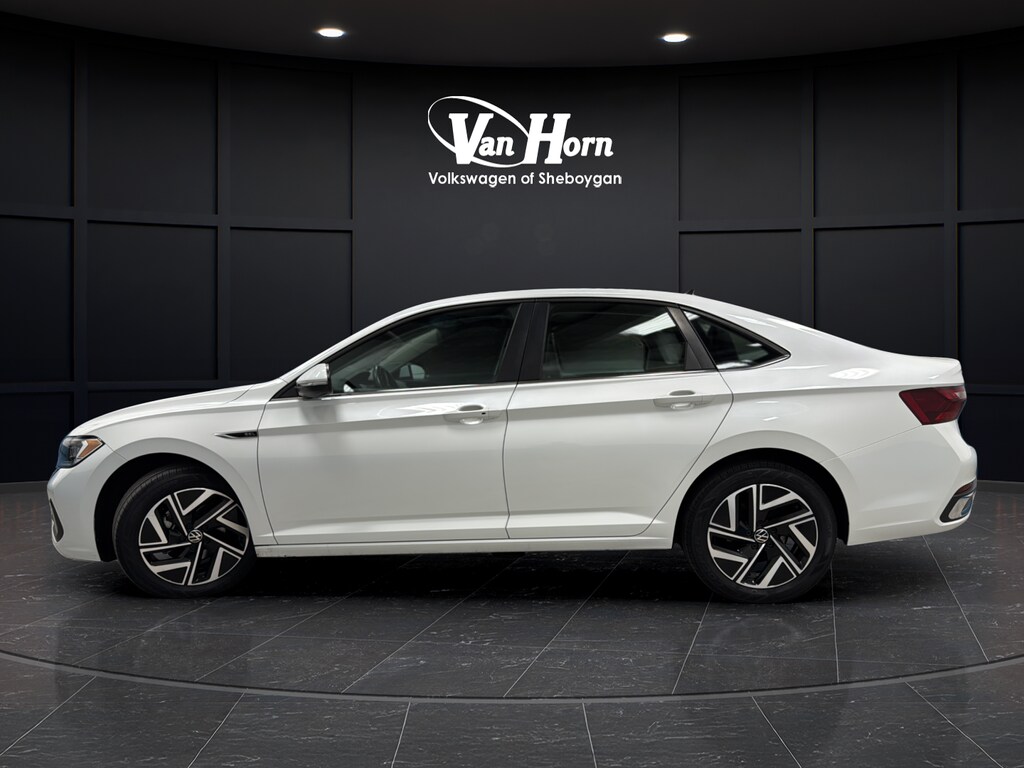 Used 2023 Volkswagen Jetta 1.5T SEL Sedan