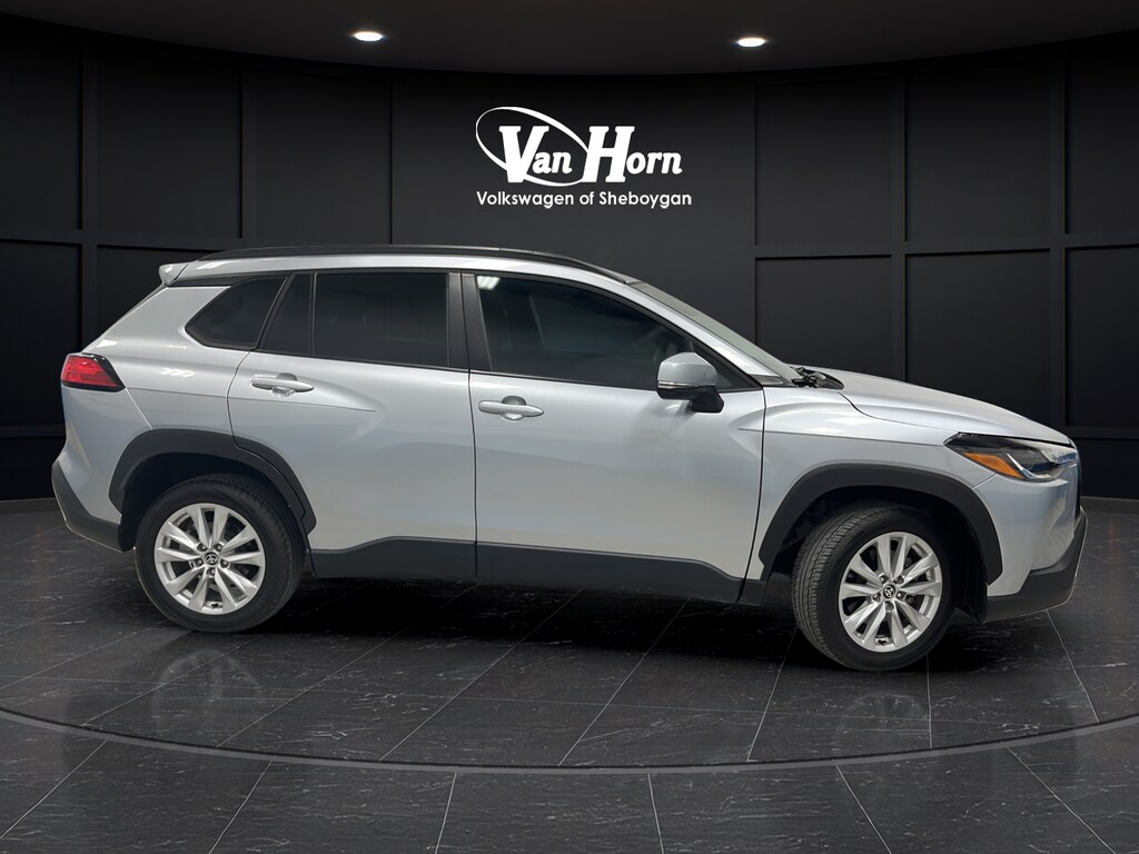 Used 2023 Toyota Corolla Cross LE SUV