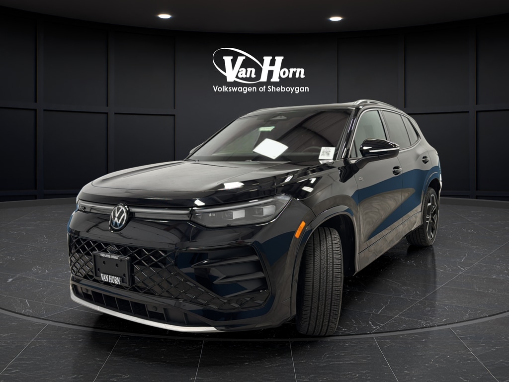 Used 2025 Volkswagen Tiguan 2.0T SEL R-Line SUV