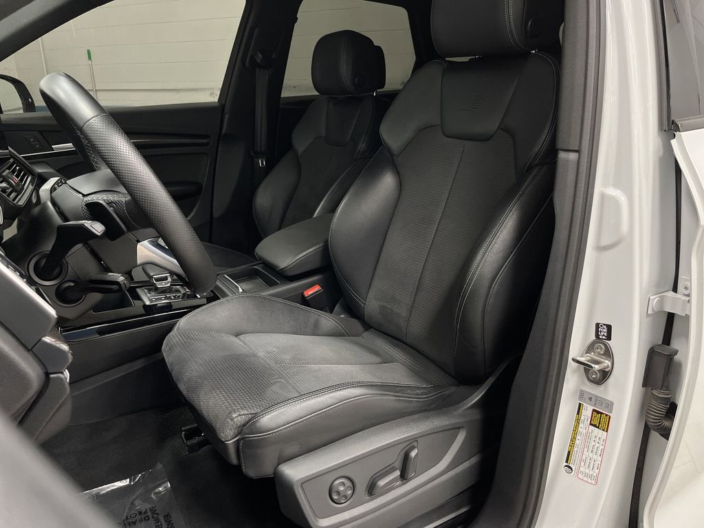 2022 Audi SQ5 Premium photo 4