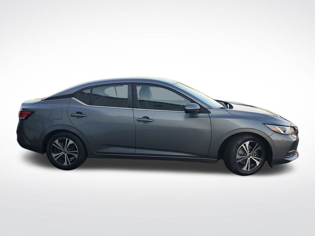 2022 Nissan Sentra SV photo 2