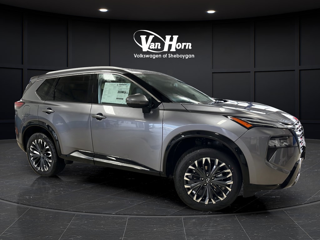 2026 Nissan Rogue Platinum AWD's photo