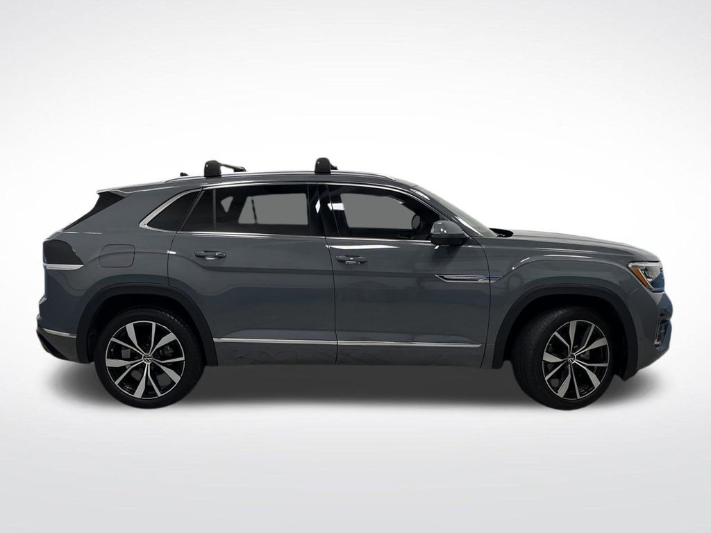 2024 Volkswagen Atlas Cross Sport SEL Premium R-Line photo 2
