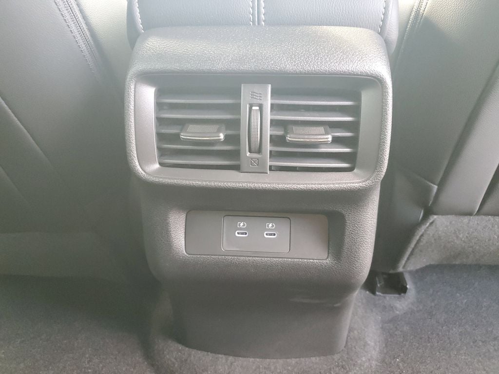 2025 Nissan Murano SV - Photo 31